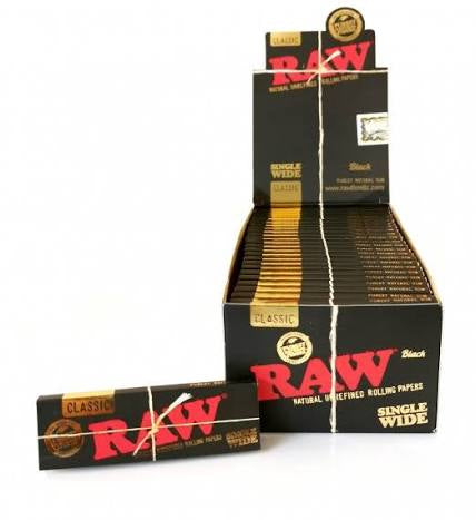 RAW Black Rolling Papers Classic Single Wide Regular Standard